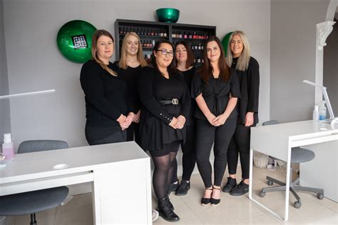 Top Beauticians And Nail Experts In Kerry
