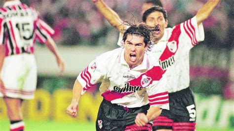 Game log, goals, assists ben brereton plays the position forward, is years old and cm tall, weights kg. Video A 23 años de la consagración de Marcelo Salas en ...