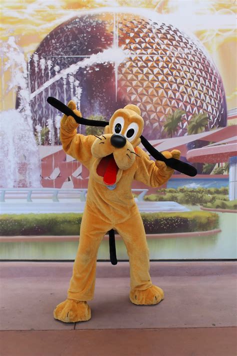 Unofficial Disney Character Hunting Guide: Epcot Characters