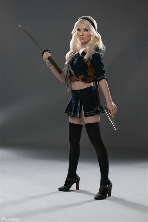Pin By Margaret Lee On Movies Sucker Punch Emily Browning Cosplay Woman