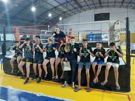 Destaque da semana Quatro atletas de Balneário Piçarras conquistam ouro no Brasileiro de Muay Thai