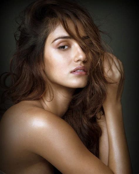 disha patani s cleavage becomes a topic of discussion and the actress speaks up once and for all