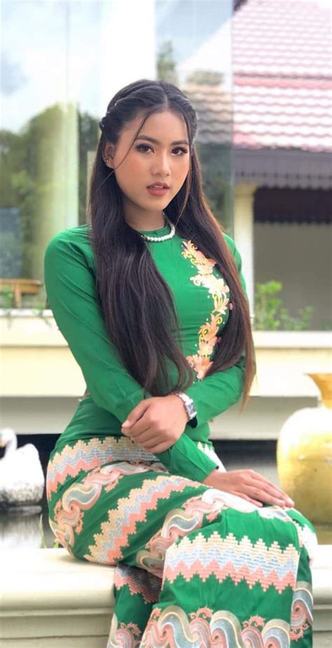 Asian Model Girl Myanmar Traditional Dress Traditional Dresses Beautiful Iranian Women