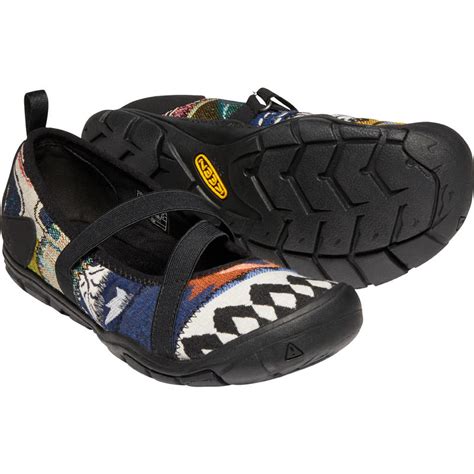 Keen (stylized keen) is an american footwear and accessories company based in portland, oregon. Keen Hush Knit MJ CNX Shoes - Women's | MEC
