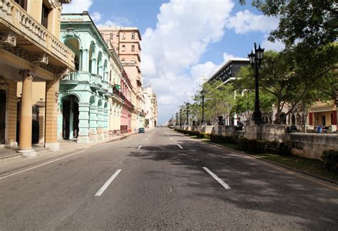 Calles Vacías La Habana Foto Del Día Havana Times En Español