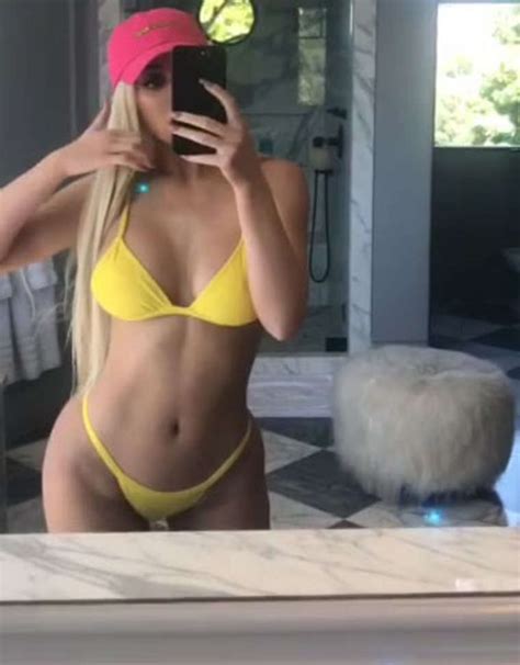 Kylie Jenner In Yellow Bikini Gotceleb My Xxx Hot Girl