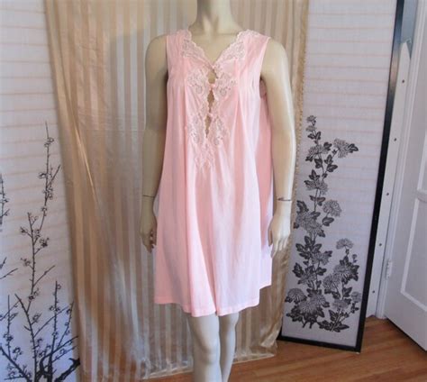 vintage 70s pink kayser lace bodice tent negligee lingerie