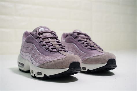 Shop Women S Women S Nike Air Max 95 Premium Purple Smoke 807443 502