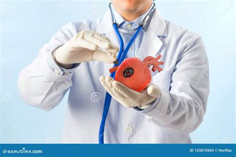 Doctor Treat Heart Stock Image Image Of Hospital Clinic 153873569