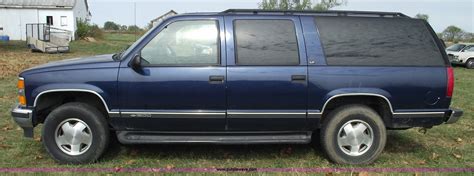 1998 Chevrolet Suburban 1500 Lt Suv In Harrisonville Mo Item C5676