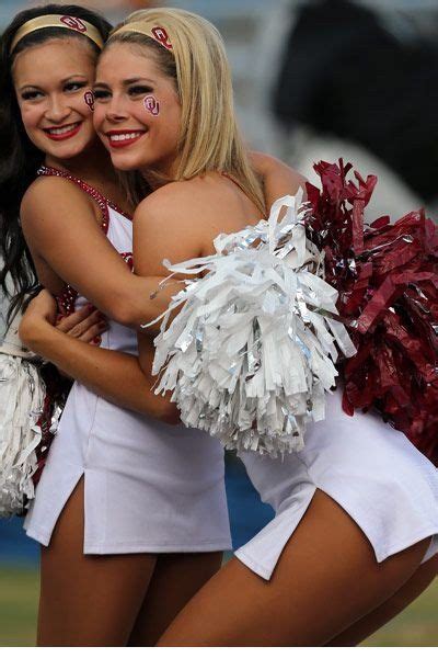 40 Favorite College Football Cheerleaders Of 2013 Hot Cheerleaders Football Cheerleaders