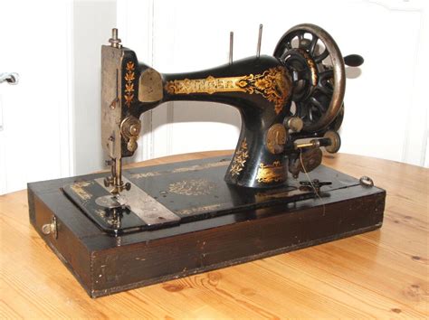 Rare Victorian Antique Hand Crank Singer Sewing Machine C 1873 In