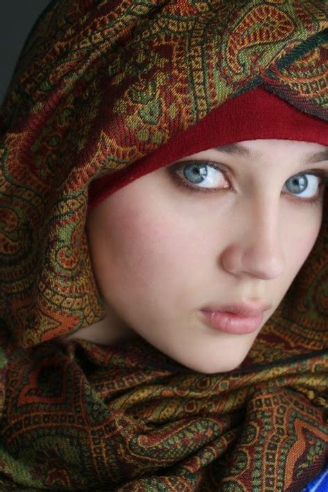 Most Beautiful Eyes Beautiful Hijab Muslim Girls Photos Stylish Hijab Stylish Girl
