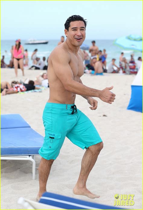 Photo Mario Lopez Gets Shirtless At The Beach Photo