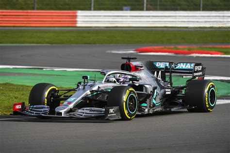 21 veronica zendt wel de grands prix van canada, de verenigde staten en brazilië live uit en brengt van de overige races een samenvatting. Formula 1 - Pictures: Mercedes reveal the W11 at ...