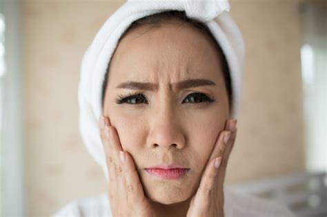 Bagaimana cara menghilangkan kutil yang muncul di tapak kaki, wajah, atau tangan? Cara menghilangkan jerawat dengan berkesan - Be Cantik