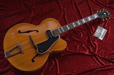 1952 Gibson L7 Cnes Archtop Guitar Guitar Vintage Guitar Amps