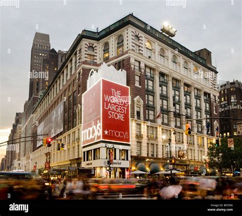 Macy S Herald Square Midtown Manhattan World S Largest Store New