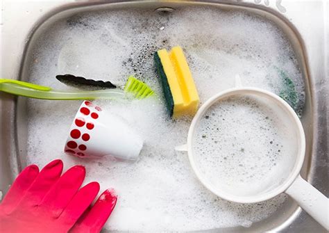I have tried using less soap and i have tried using different soap but the problem still. How to save water in the kitchen - water saving tips | OVO ...