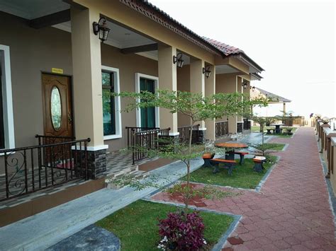 Book mutiara chalet, melaka on tripadvisor: My New Blogger: Bidara Beach Village Chalet & Homestay ...