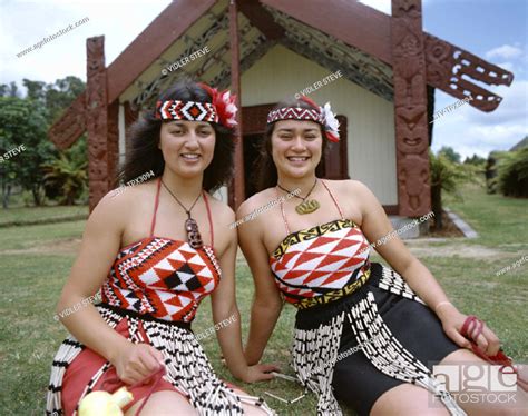 Costume Holiday Landmark Maori Model New Zealand North Island