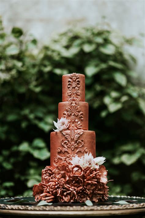 26 Chocolate Wedding Cake Ideas That Will Blow Your Guests Minds