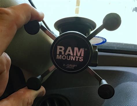 Review Ram Mounts X Grip Phone Holder