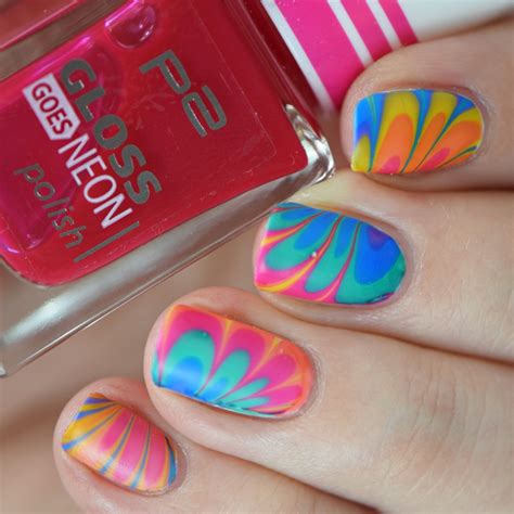 Wir haben es uns zur mission gemacht, produktvarianten verschiedenster amp variante ausführlichst zu analysieren, dass interessenten problemlos den wasser nagellack ausfindig machen können. Water Marble Tutorial: Nageldesign Anleitung für kurze ...