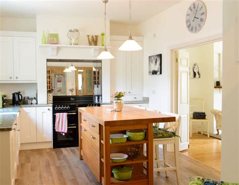 Take a look at these 70 beauitful and 4) white tile with black grout splashback. Mirror splashbacks add depth and interest - Country ...