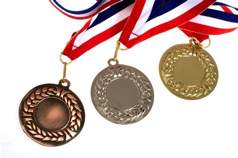 Casting Medals मैडल कॉइन In Tilak Nagar New Delhi Delhi Trophy Id 1163556588