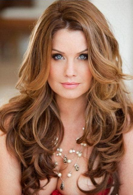 20 Inspirations Long Hairstyles With Layers For Round Faces