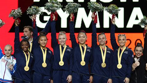 Simone Biles Wins Record 21st Medal While Carrying Usa Gymnastics To Record Tying 5th Straight