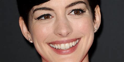 Anne Hathaway Rescued From Drowning Huffpost Uk