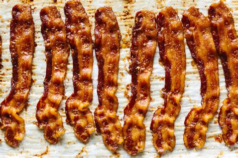How To Cook Bacon In The Oven Easy And Crispy Downshiftology