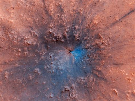 Nasa Spacecraft Spots Spectacular New Crater On The Surface Of Mars Aol