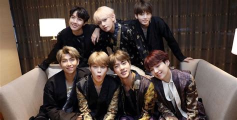 No act had more energy or joy on the show than bts, who practically beamed themselves across the ocean to l.a. BTS Is Going To The Grammy Awards; K-Pop Group To Present ...