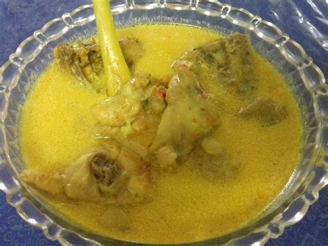 Click here to find out how to cook ayam masak lemak cili padi in the comfort of your own home. ayam: Resepi Masak Lemak Cili Api Ayam Simple