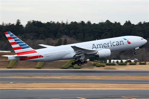 New Livery American Airlines Boeing 777 200er Features Infinite