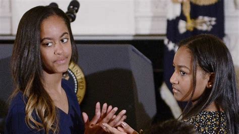 Michelle Obama Reveals Daughters Malia And Sasha Couldnt Stand Each Other Hello