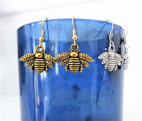 Bumble Bee Earrings Antique Gold Tone Or Silver Tone Bee Etsy