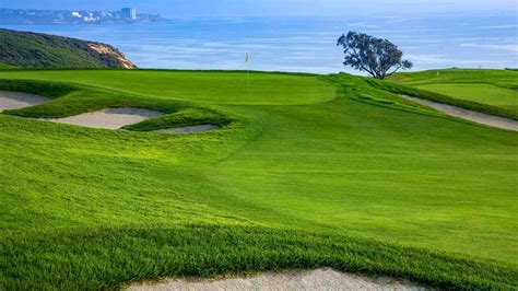 9 Places You Should Play Golf This Spring