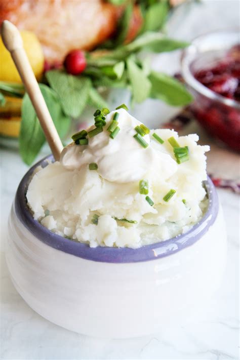 This frozen cauliflower is made with no artificial colors and it has 12 grams of carbs per serving, making it the perfect mashed potatoes alternative. Sour Cream and Chive Mashed Potatoes {+ Tips for Stress ...