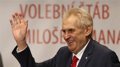 Aktuelle nachrichten zum tschechischen politiker milos zeman im überblick: Českým prezidentom ostane Miloš Zeman, jeho ľudia napadli ...