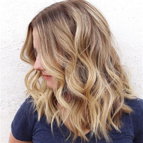 I don't know.12 of not washing your hair (you've lost count at this point) and need a quick fix fast. Gorgeous Beach Waves for Short Hair: 17 Examples to Copy ...