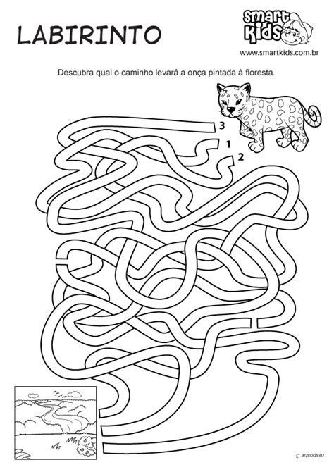 An Animal Maze Is Shown With The Word Labrinto In Spanish And Its Image