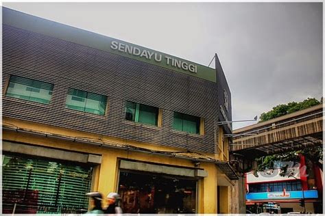 As well as strips of sandy beach, you will also find a mix of. SUPERMENG MALAYA: Jalan Jalan Kuala Lumpur
