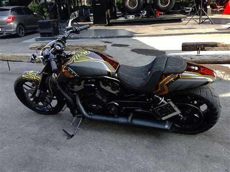The custom look of the night rod ® special will definitely turn heads. Custom Carbon Harley Davidson V-rod Muscle 2009 | 1000cc ...