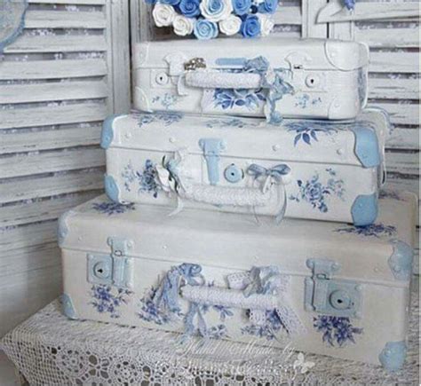 I Will Be Doing This Blue And White Done Right Shabby Chic Bedrooms