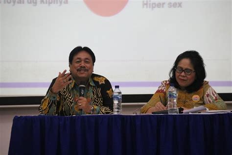 Studi, yang harus direspon oleh program studi sarjana dan atau diploma yang layak diakreditasi. Workshop Strategi Penyusunan Instrumen Laporan Kinerja ...