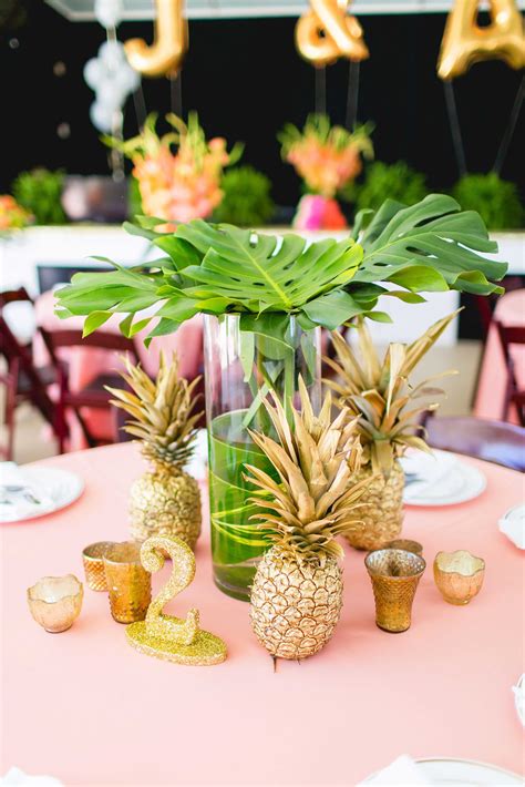 You’ve Got To See This Pineapple Obsessed Bride’s Wedding Pineapple Centerpiece Pineapple Decor